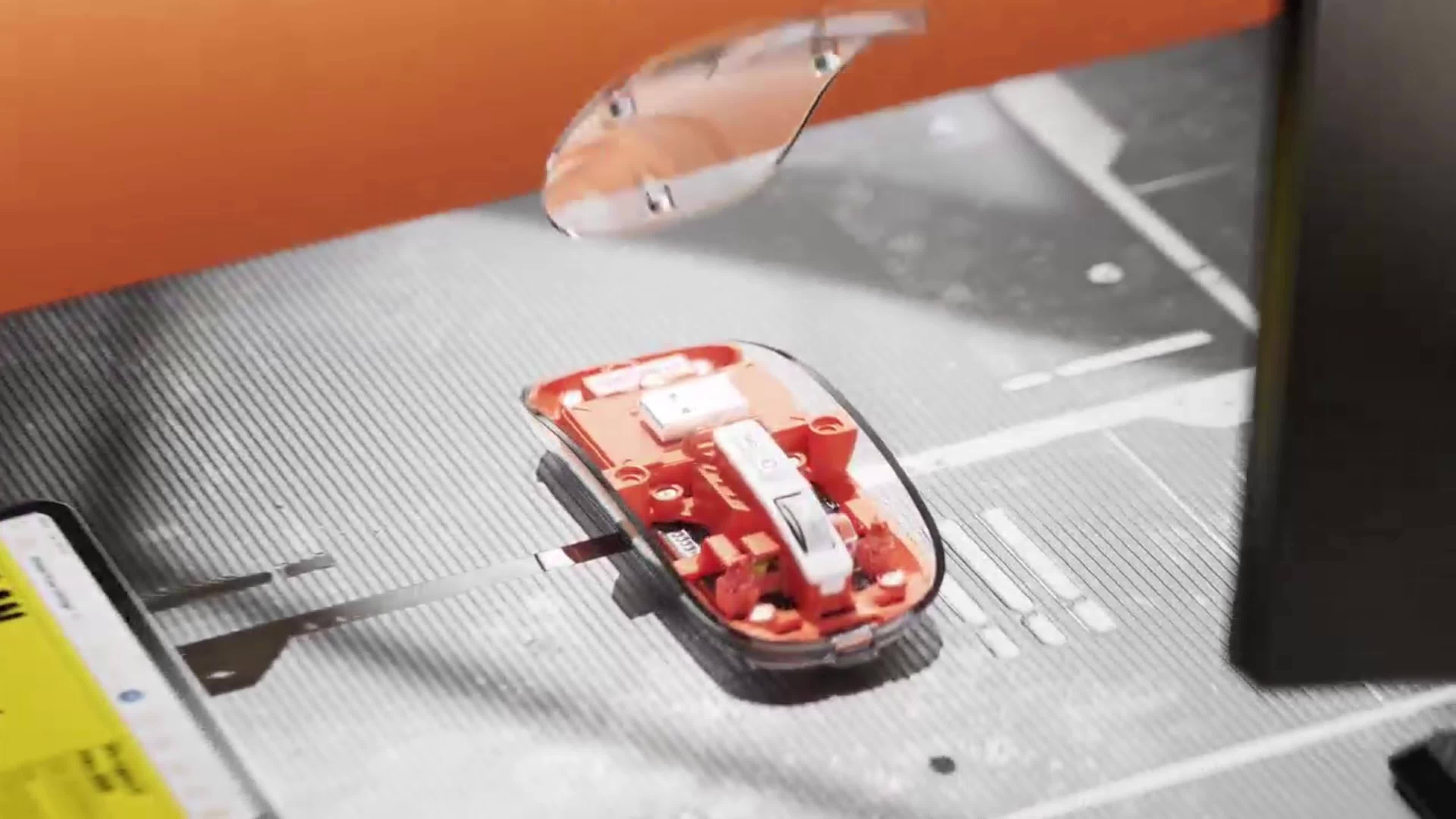 A transparent wireless Wireless mouse with real-time four-speed power display, USB charging